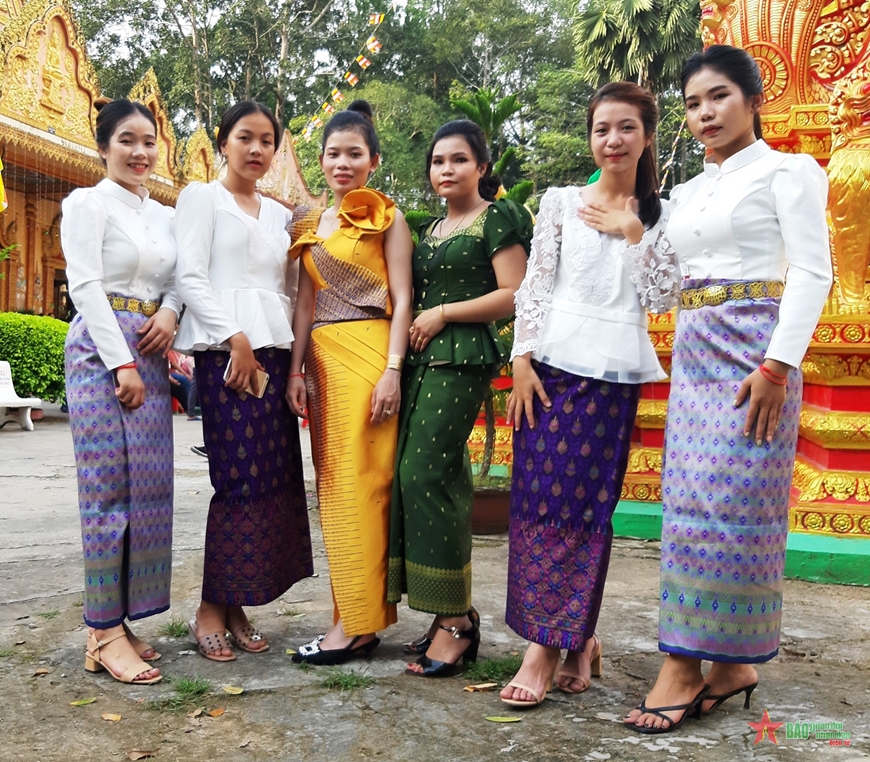 hop tac xa det tho cam khmer van giao